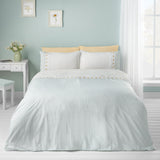 Catherine Lansfield Embroidered Daisy Duvet Cover Set - Embroidered Daisy Green Duvet Set
