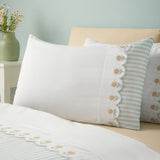 Catherine Lansfield Embroidered Daisy Duvet Cover Set - Embroidered Daisy Green Duvet Set