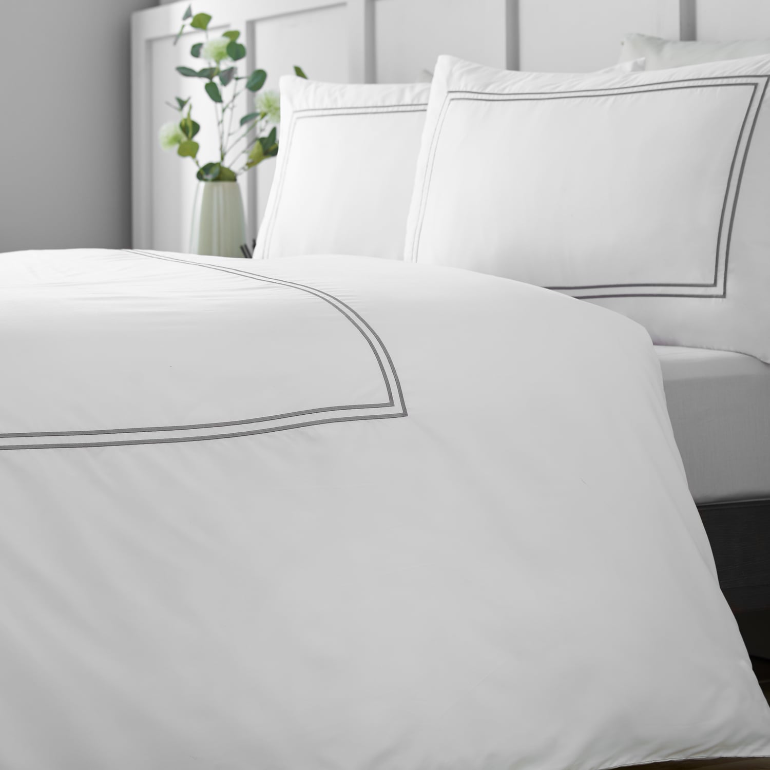 Catherine Lansfield So Soft Mono Satin Stitch Duvet Cover Set - So Soft Mono Satin Stitch Duvet Set