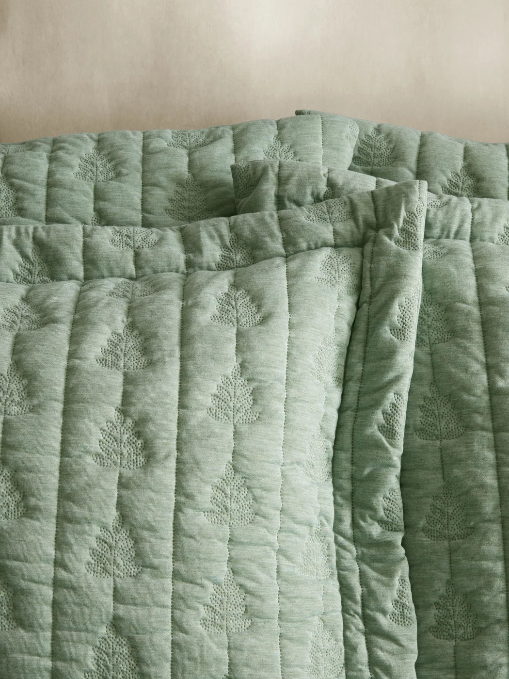 Pineapple Elephant Tamba Leaf Pinsonic Duvet Cover Set with Pillowcase