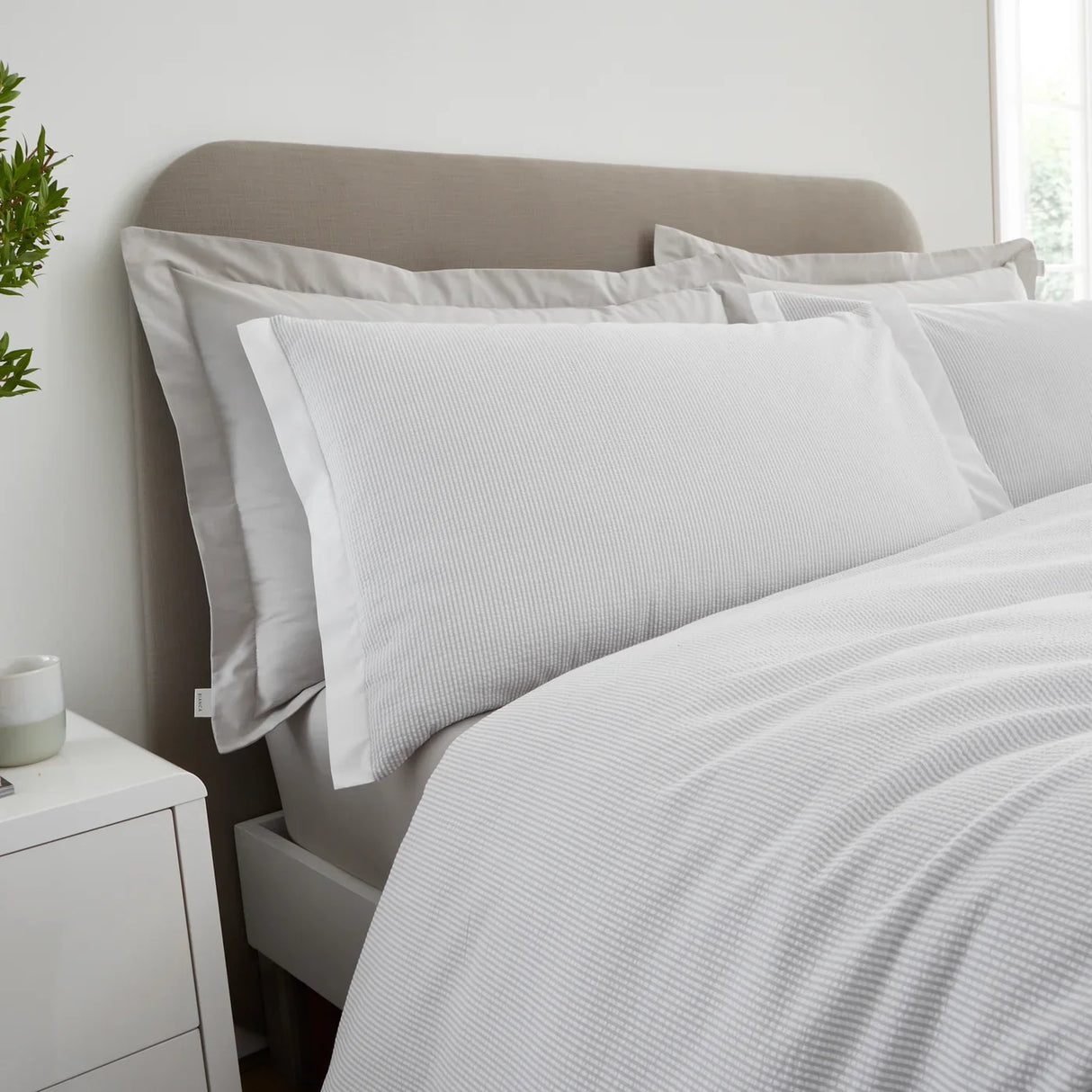 Bianca Seersucker Woven Stripe 180 Thread Count Cotton Duvet Cover Set - Grey image 3