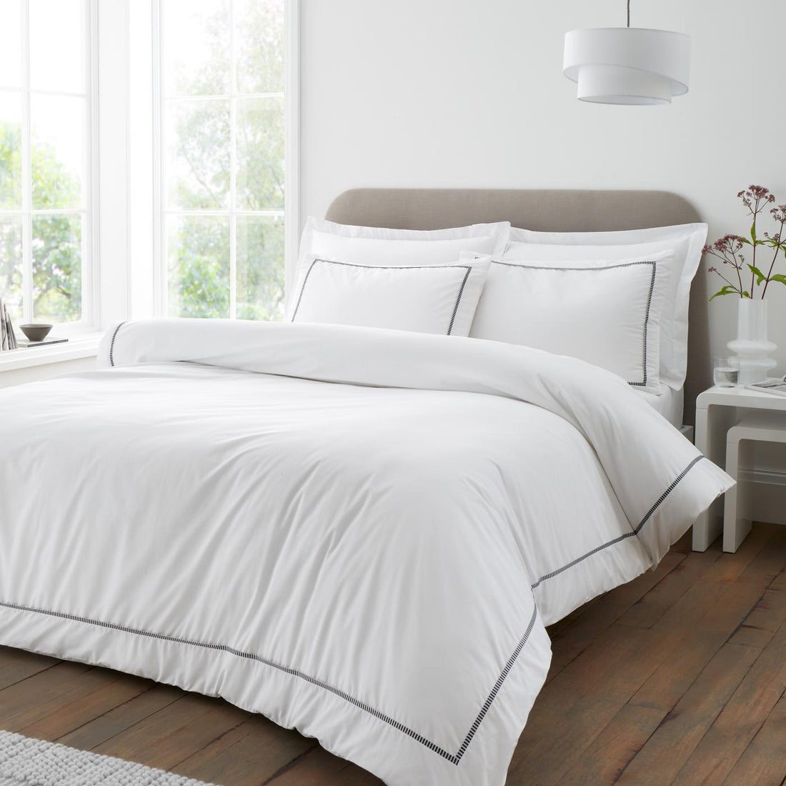 Bianca Fine Linens Contrast Trim White + Black 100% Cotton Duvet Cover Bedding Set