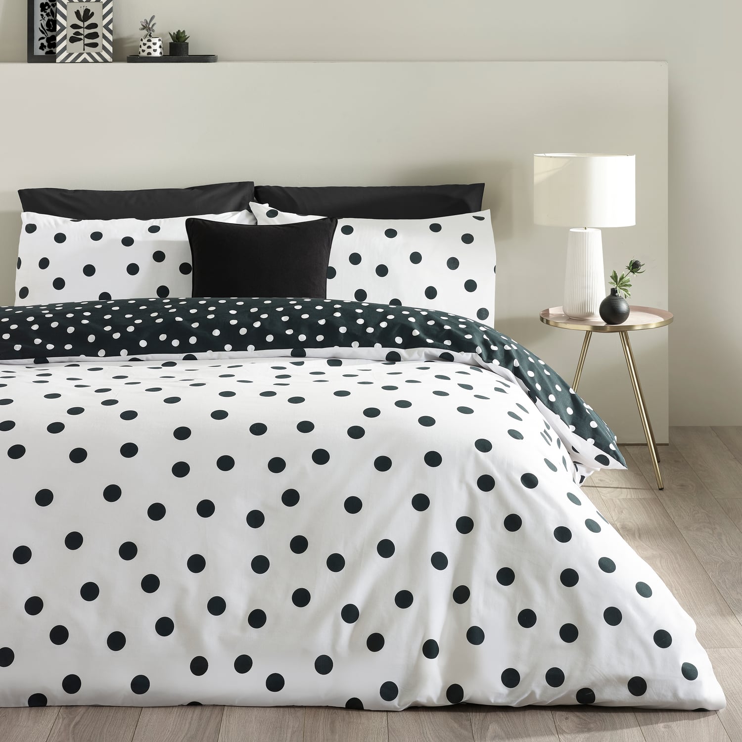 Catherine Lansfield Polka Dot Duvet Cover Set - Polka Dot Duvet Set (With Accessories)