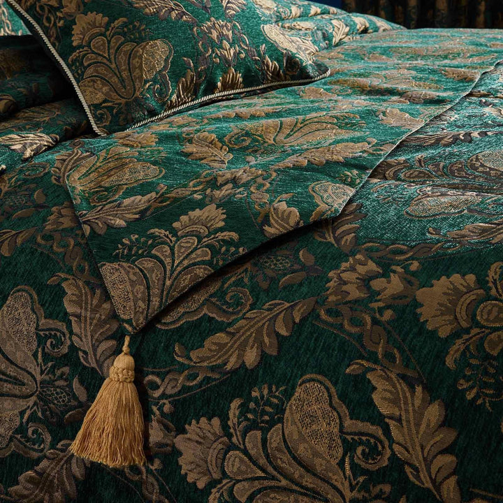 Shiraz Traditional Jacquard Bed Runner Emerald - Ideal