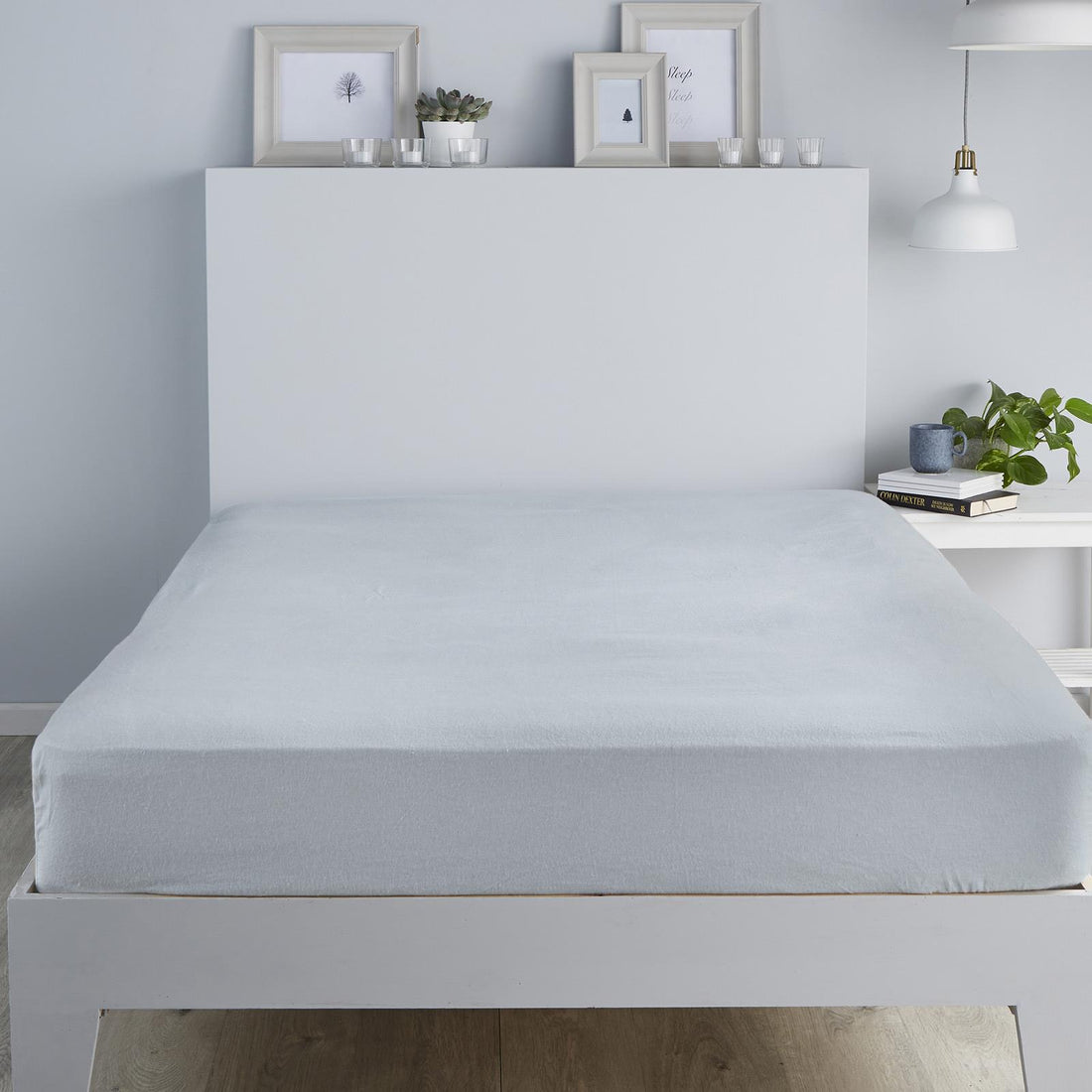 Snug Brushed Cotton Flannelette 28cm Deep Fitted Sheet