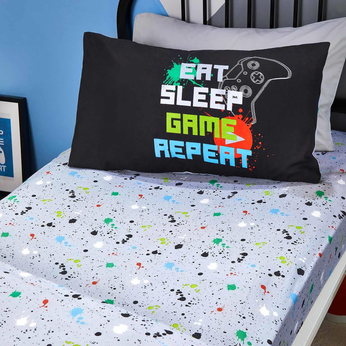 Game 28cm Deep Glow in the Dark Kids Gaming Fitted Sheet - Black