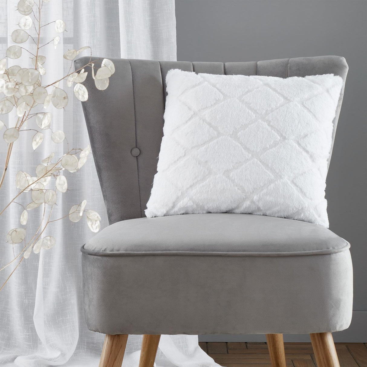 Catherine Lansfield Cosy Diamond Filled Cushion 43cm x 43cm - White