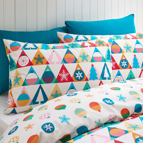 Catherine Lansfield Christmas Geo Festive Duvet Cover Set 3