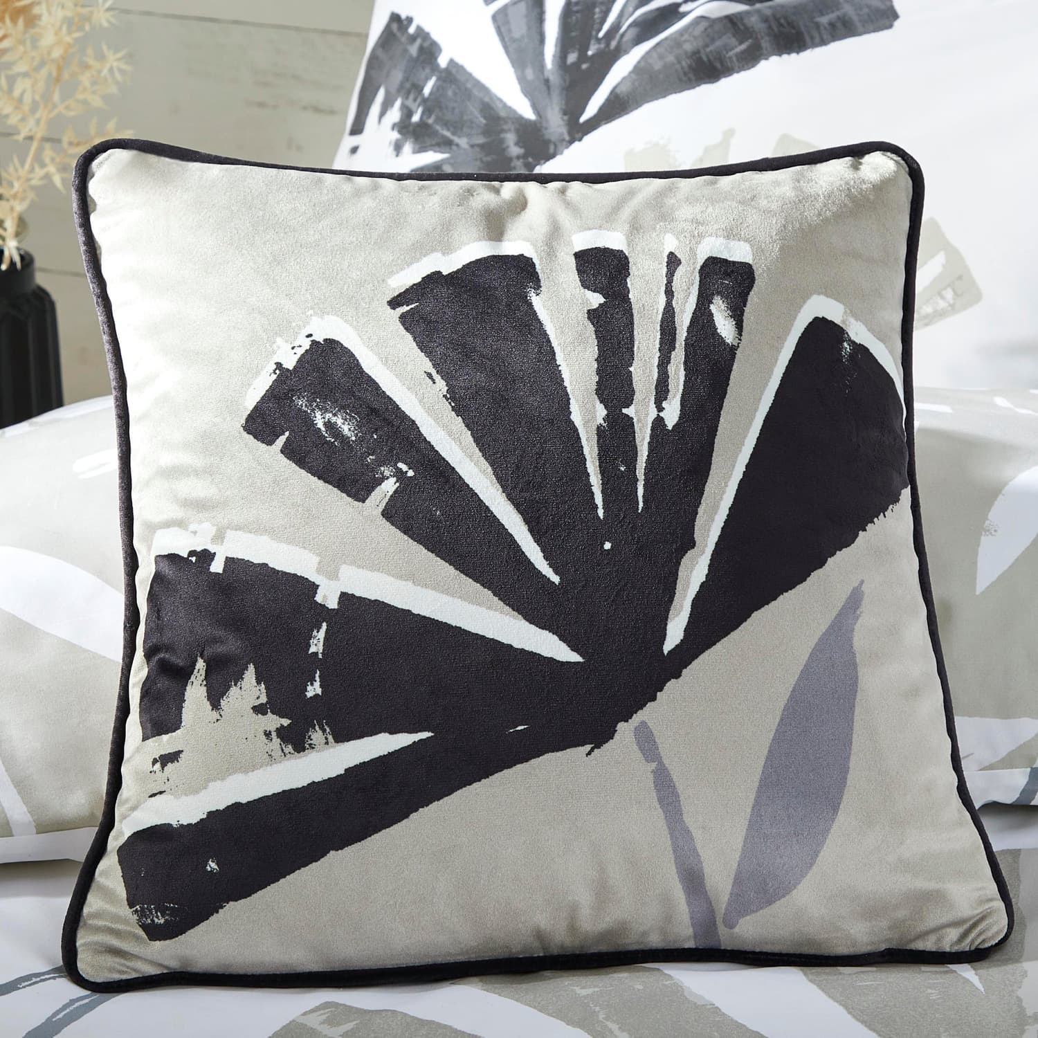 Alma Floral Velvet Cushion Cover 43cm x 43cm - Natural - Alma Cushion In Natural 43 X 43Cm 3
