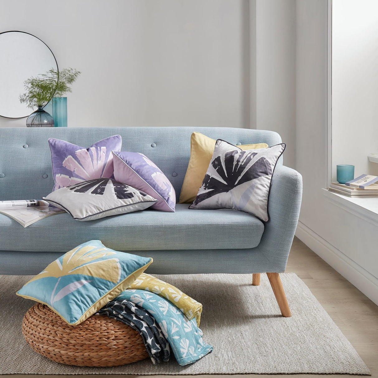 Alma Floral Velvet Cushion Cover 43cm x 43cm - Natural - Alma Cushion In Natural 43 X 43Cm 4