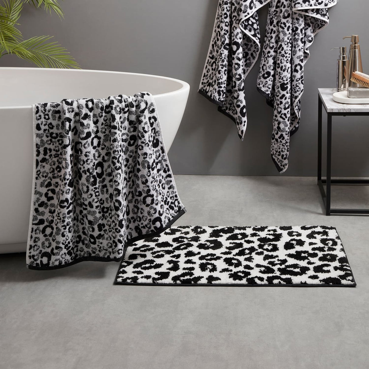 Grey Animal Print Bath Mat 50cm x 80cm - Animal Bath Mat In Black 50 X 80Cm 3