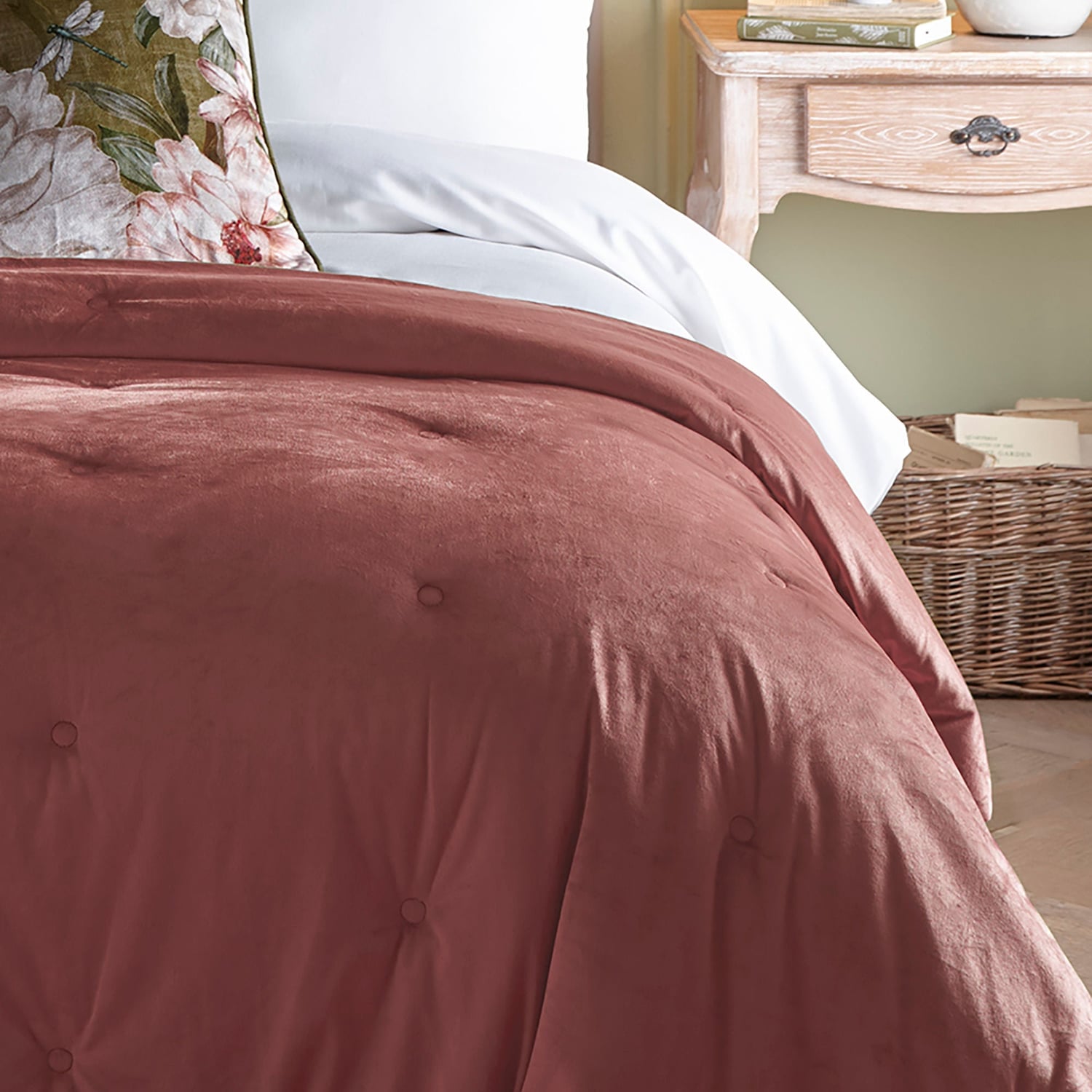 Austell Bedspread 150cm x 220cm - Pink - Austell Bedspread In Pink 150 X 220Cm 2