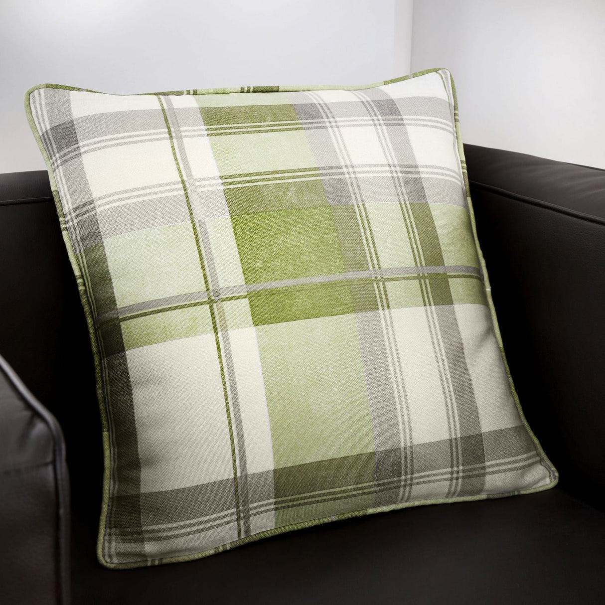 Balmoral Check Cushion Cover Cosy Tartan Pattern 43cm x 43cm - Green