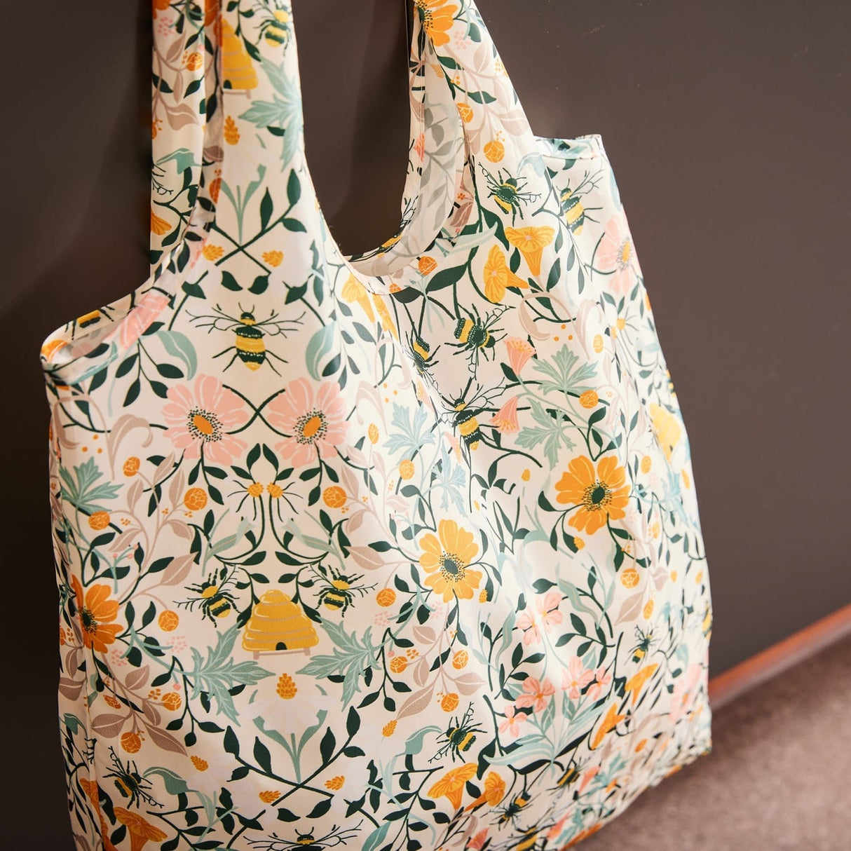 Ulster Weavers Bee Bloom Floral Packable Shopping Bag - Bee Bloom Foldable Tote Bag Medium In Multicolour 3