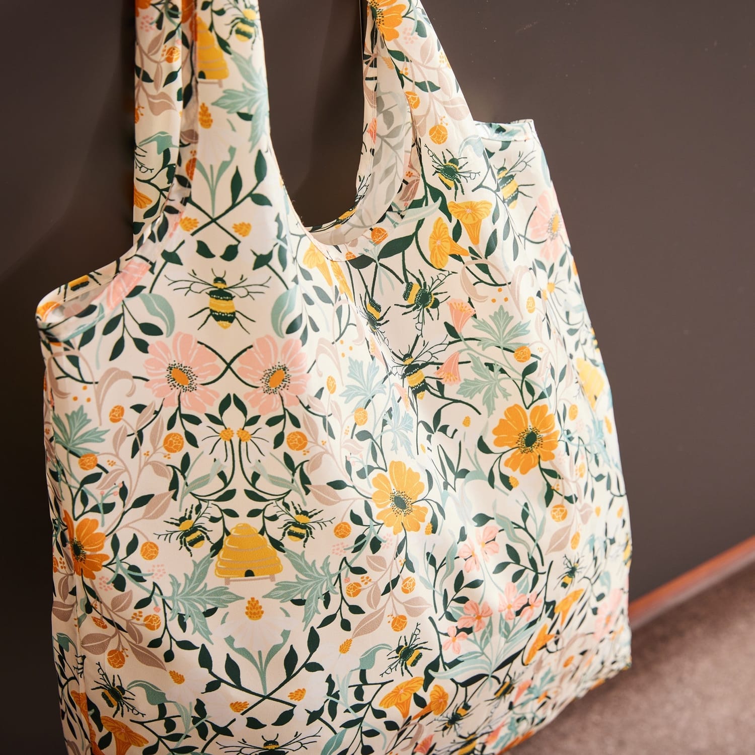 Ulster Weavers Bee Bloom Floral Packable Shopping Bag - Bee Bloom Foldable Tote Bag Medium In Multicolour 3