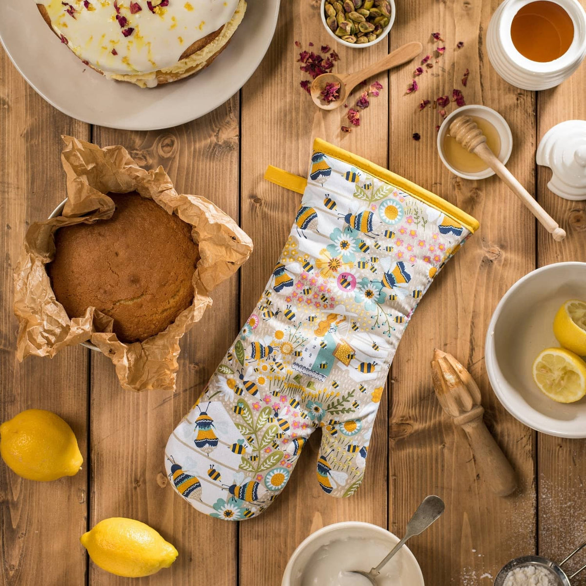 Ulster Weavers Bee Keeper Luxury 100% Cotton Gauntlet Oven Glove