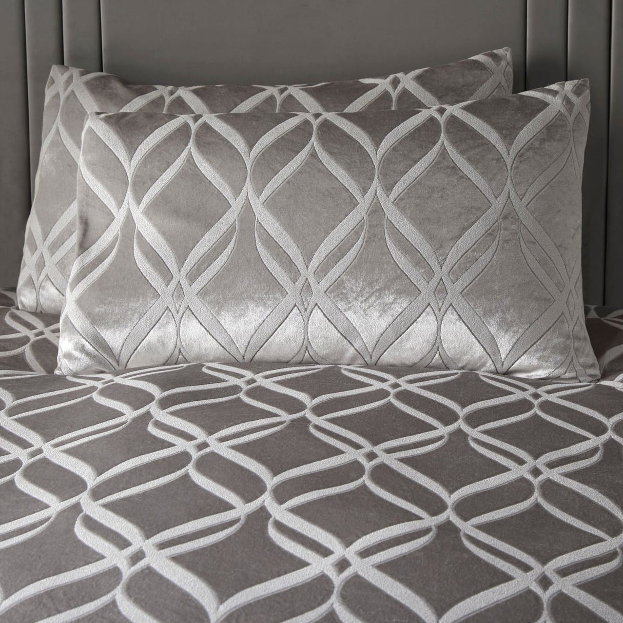 Belfort Velvet Duvet Cover Set - Silver - Belfort Duvet Cover Set In Silver 3