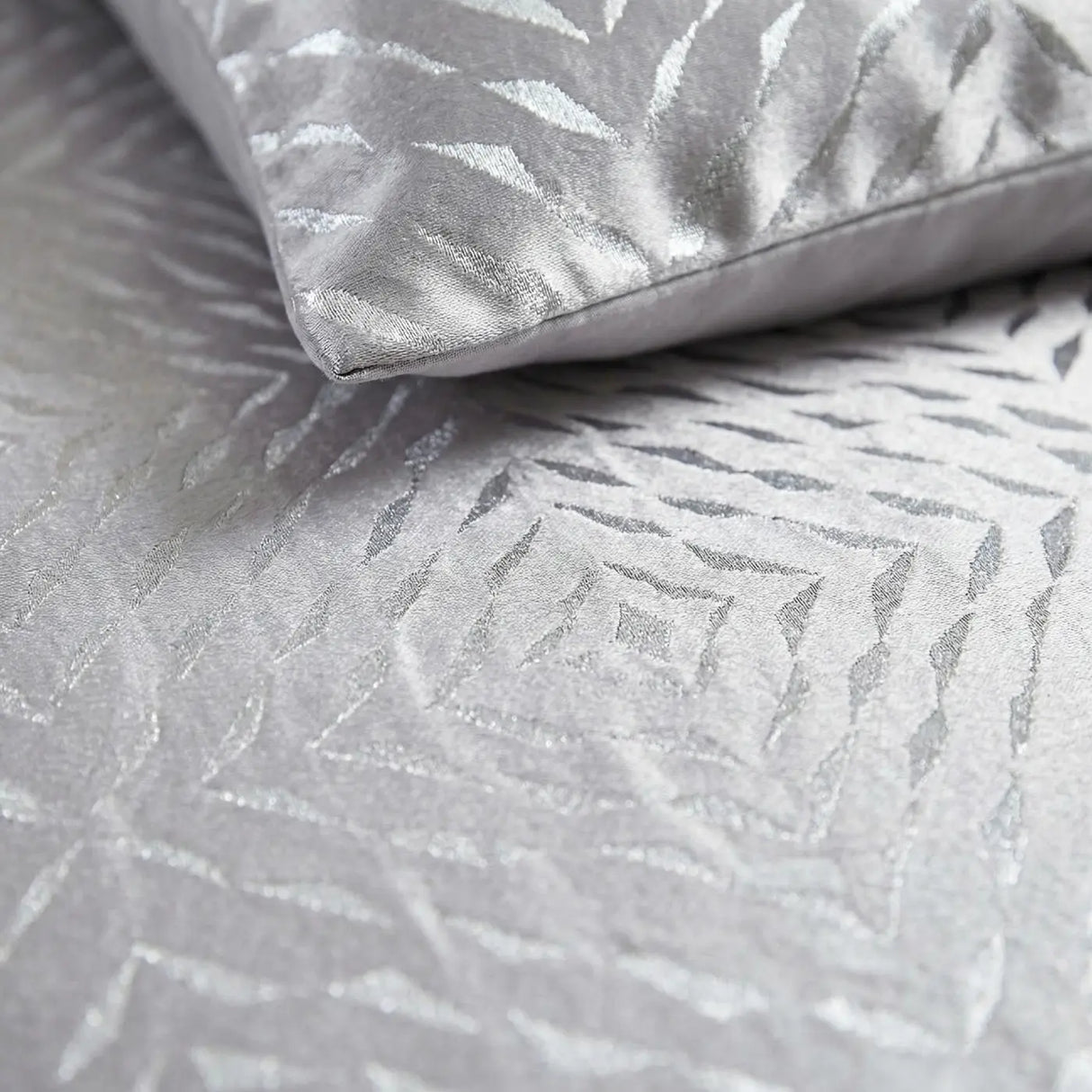 Bellagio Metallic Velvet Duvet Cover Set 3