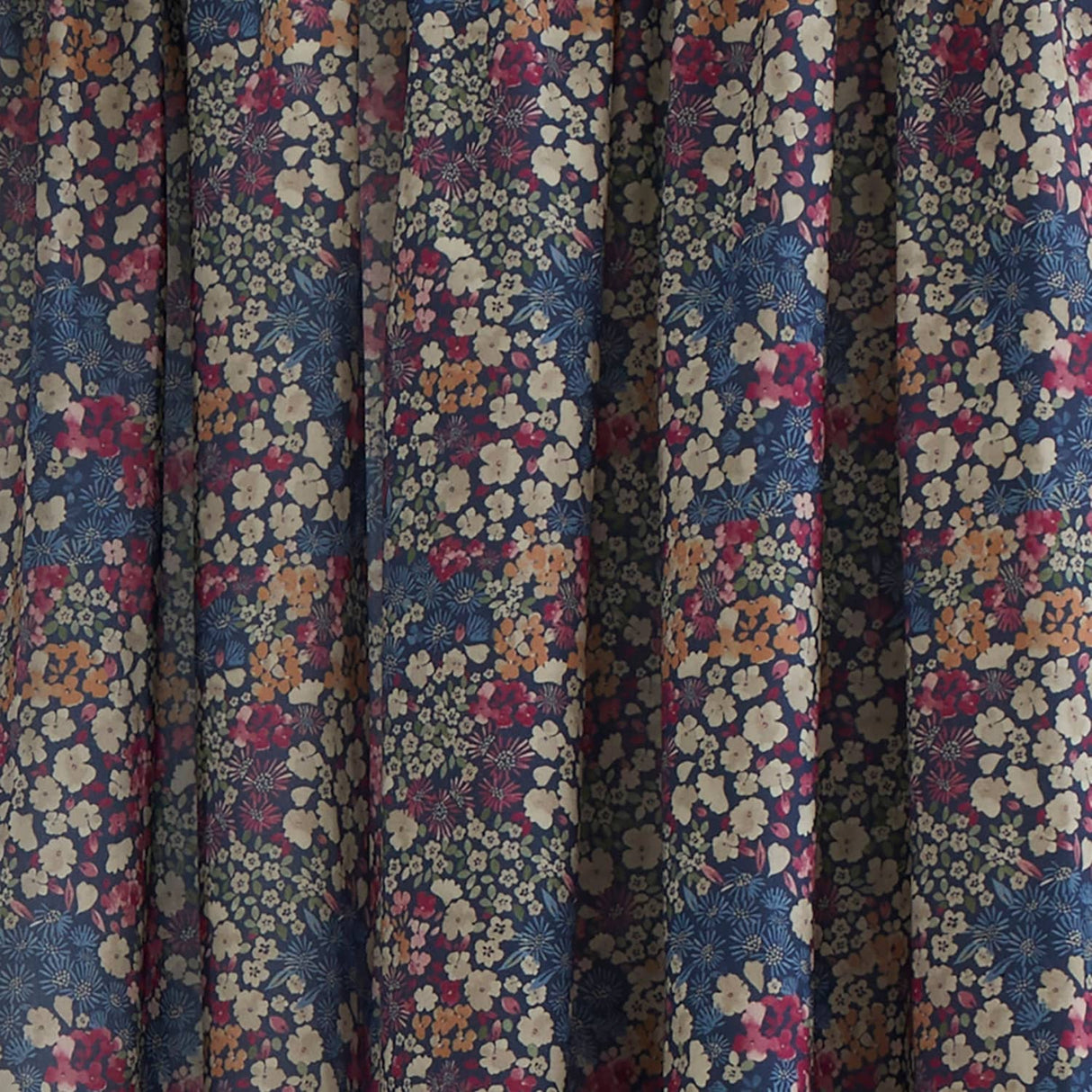 Bessie Floral Pencil Pleat Tape Top Curtains Light Filtering Polycotton - Navy - Bessie Pencil Pleat Curtains In Navy 3