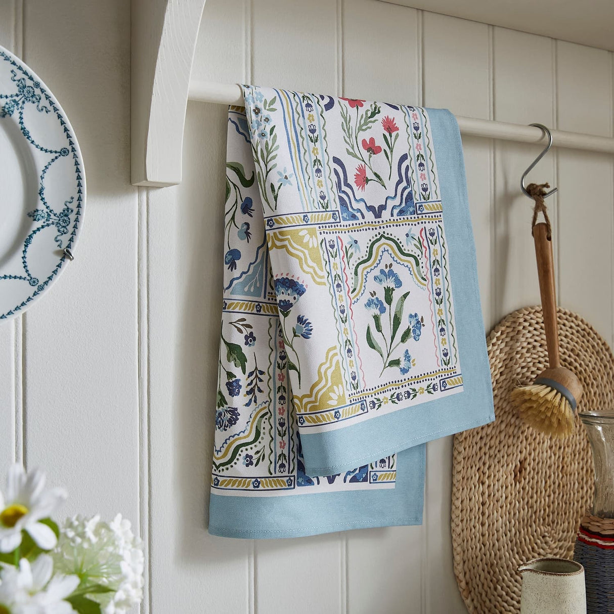 Ulster Weavers Boho Floral Tea Towel - Boho Floral Cotton Tea Towel In Multicolour 2