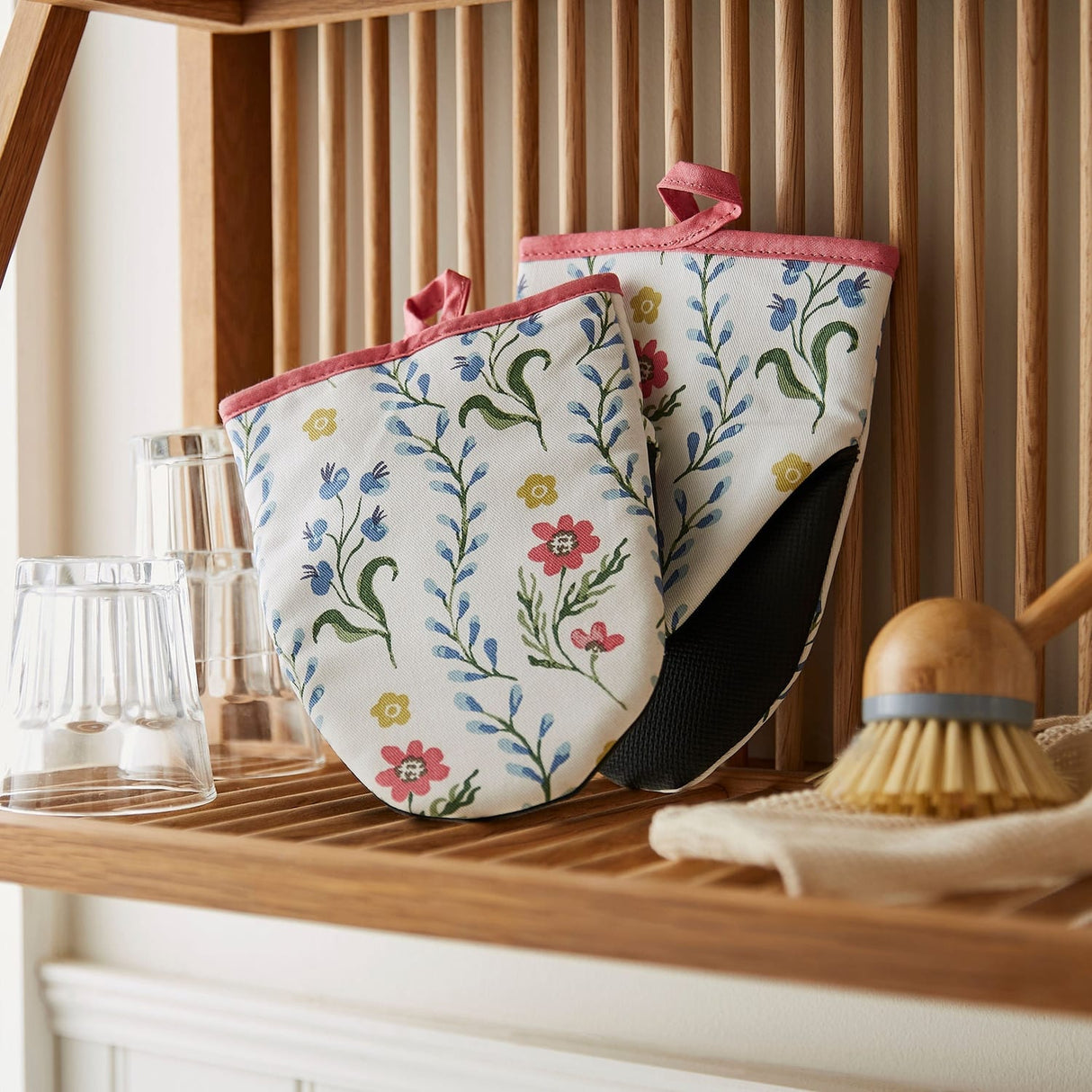 Ulster Weavers Boho Floral Microwave Mitts Pair - Boho Floral Microwave Mitts Pair In Multicolour 2