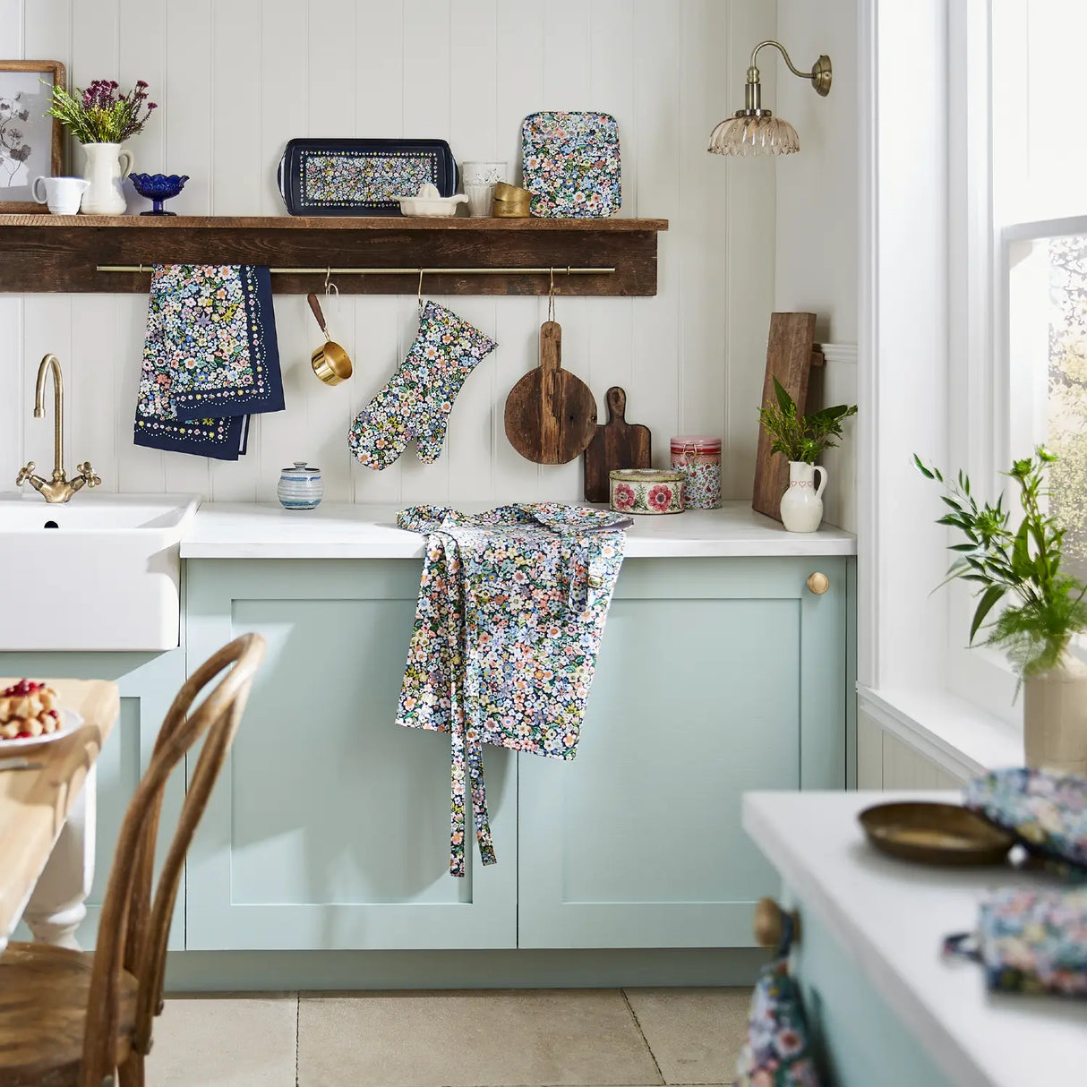 Confetti Floral Kitchen Collection by Ulster Weavers