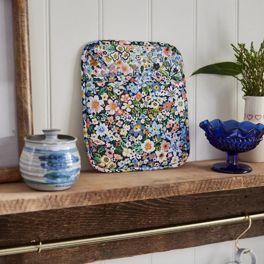 Ulster Weavers Confetti Floral Pot Mitt