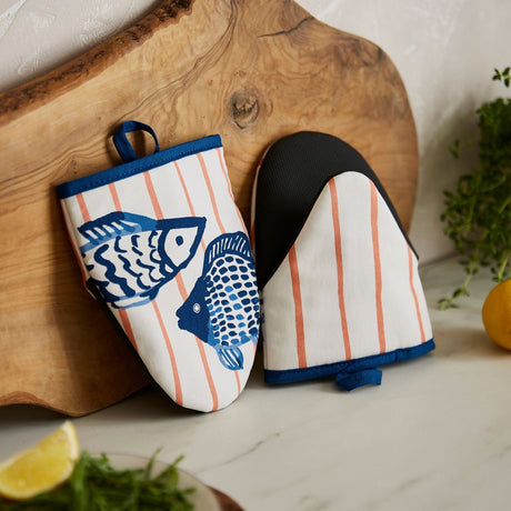 Ulster Weavers Catch of the Day Fish Print Kitchen and Tableware Collection - Catch Of The Day Microwave Mitts Pair In Multicolour 2