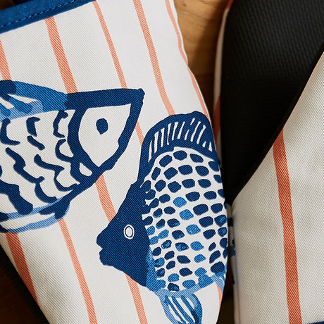 Ulster Weavers Catch of the Day Fish Print Kitchen and Tableware Collection - Catch Of The Day Microwave Mitts Pair In Multicolour 3