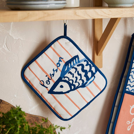 Ulster Weavers Catch of the Day Fish Print Kitchen and Tableware Collection - Catch Of The Day Pot Mitt In Multicolour 2