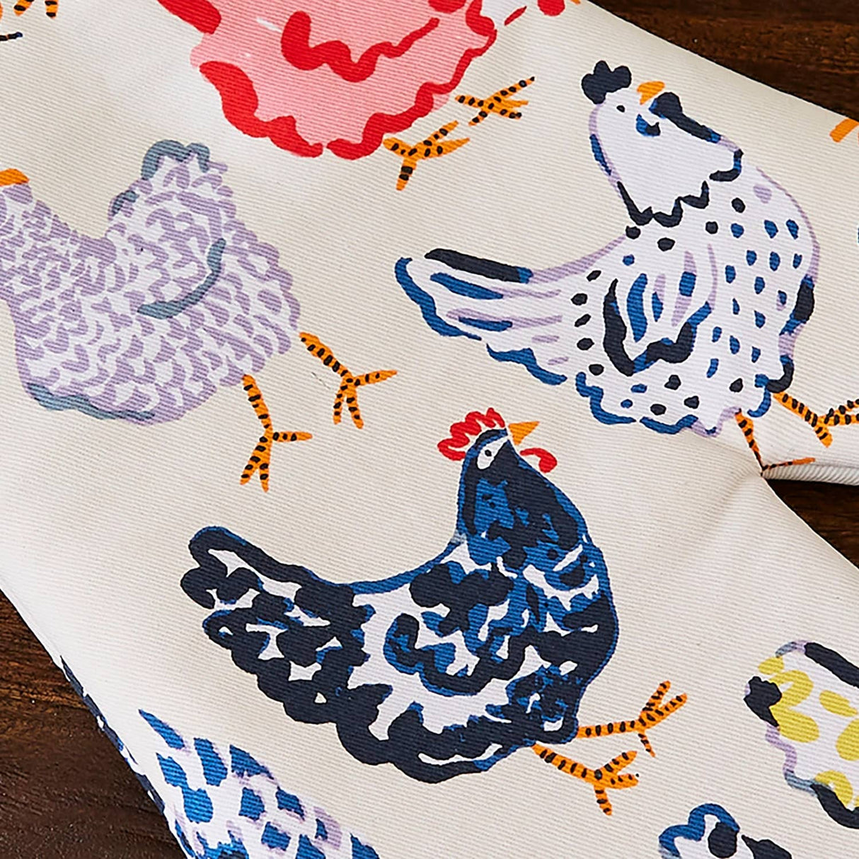 Ulster Weavers Chick Chicken Farm and Dining Gauntlet Oven Glove - Chick Chicken Gauntlet Oven Glove In Yellow 4