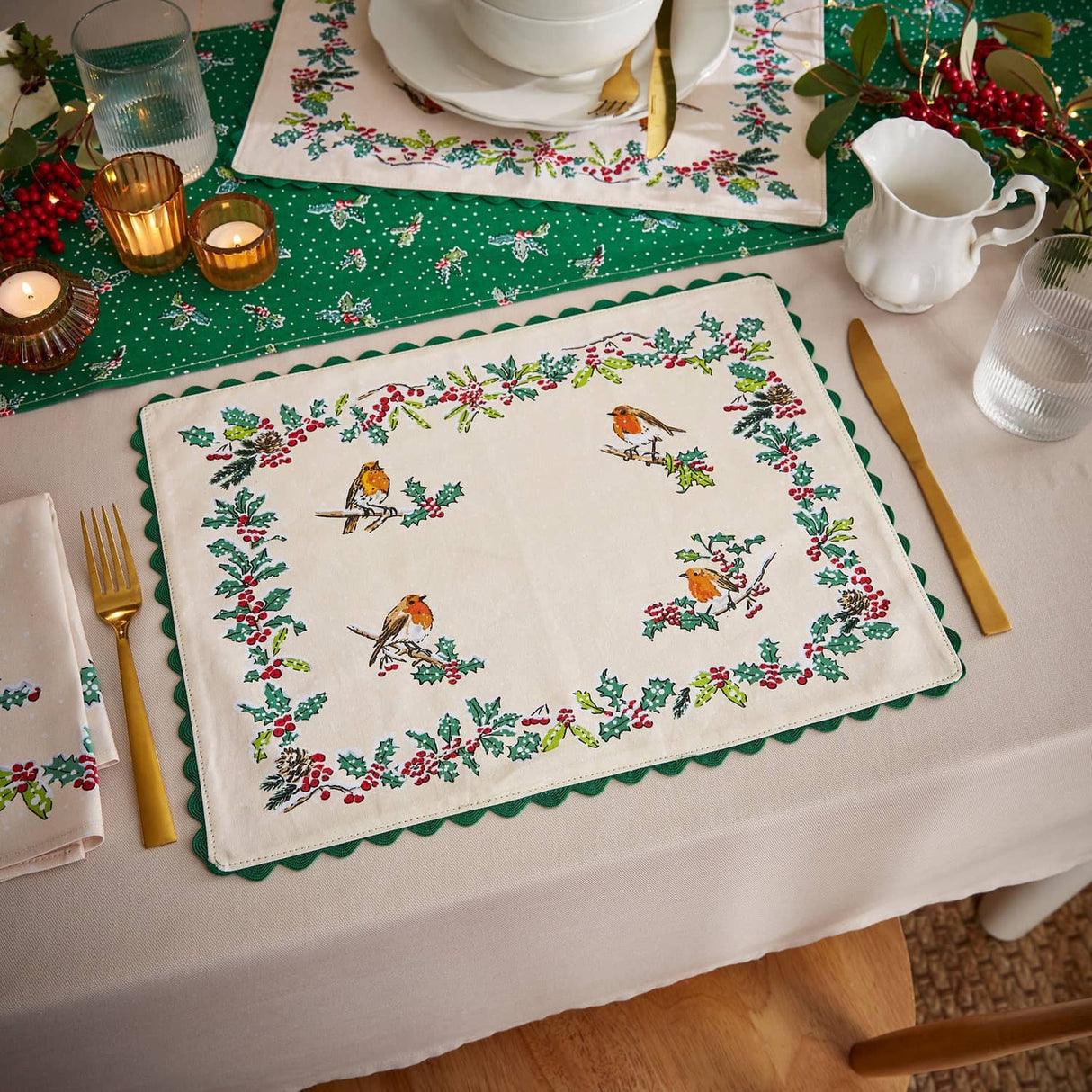 Ulster Weavers Christmas Robins Cotton Accessories Placemat 2 Pack - Christmas Robins Cotton Placemats 2 Pack In Green 2