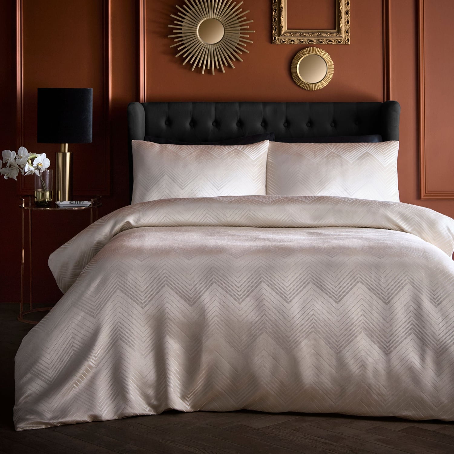 Laurence Llewelyn-Bowen Cocktail Microfibre Duvet Cover Set - Ivory