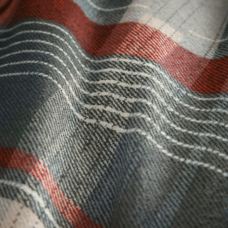 Hygge Connolly Flannelette Brushed Cotton Duvet Cover Set - Connolly Duvet Cover Set In Red 2