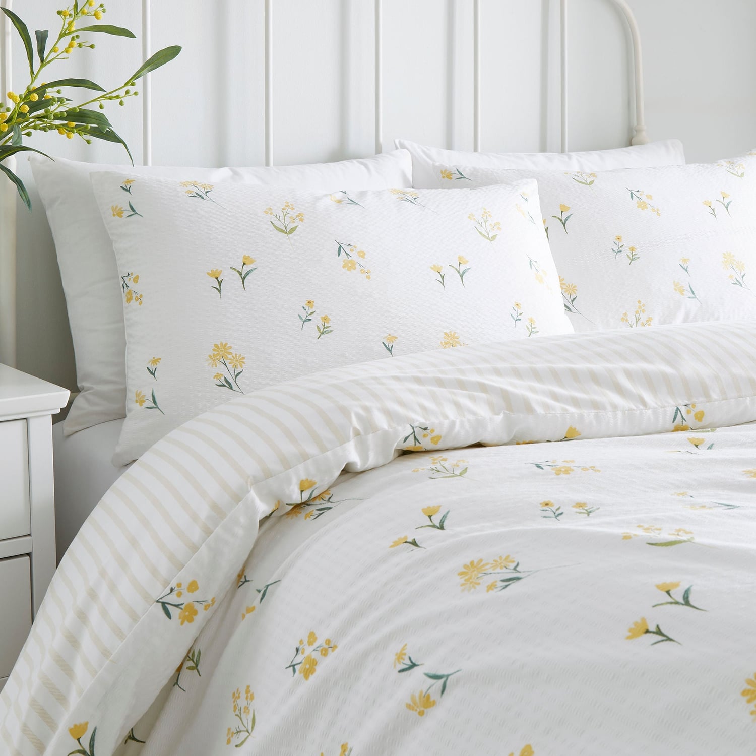 Ditsy Floral Yellow Seersucker Duvet Cover Set - Ditsy Floral Seersucker Duvet Cover Set In Yellow 2