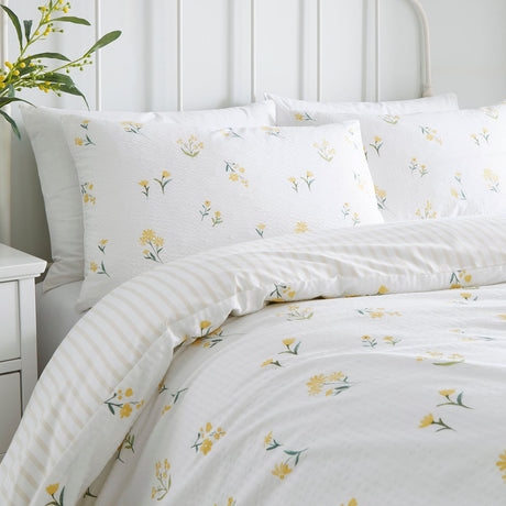 Ditsy Floral Yellow Seersucker Duvet Cover Set - Ditsy Floral Seersucker Duvet Cover Set In Yellow 2