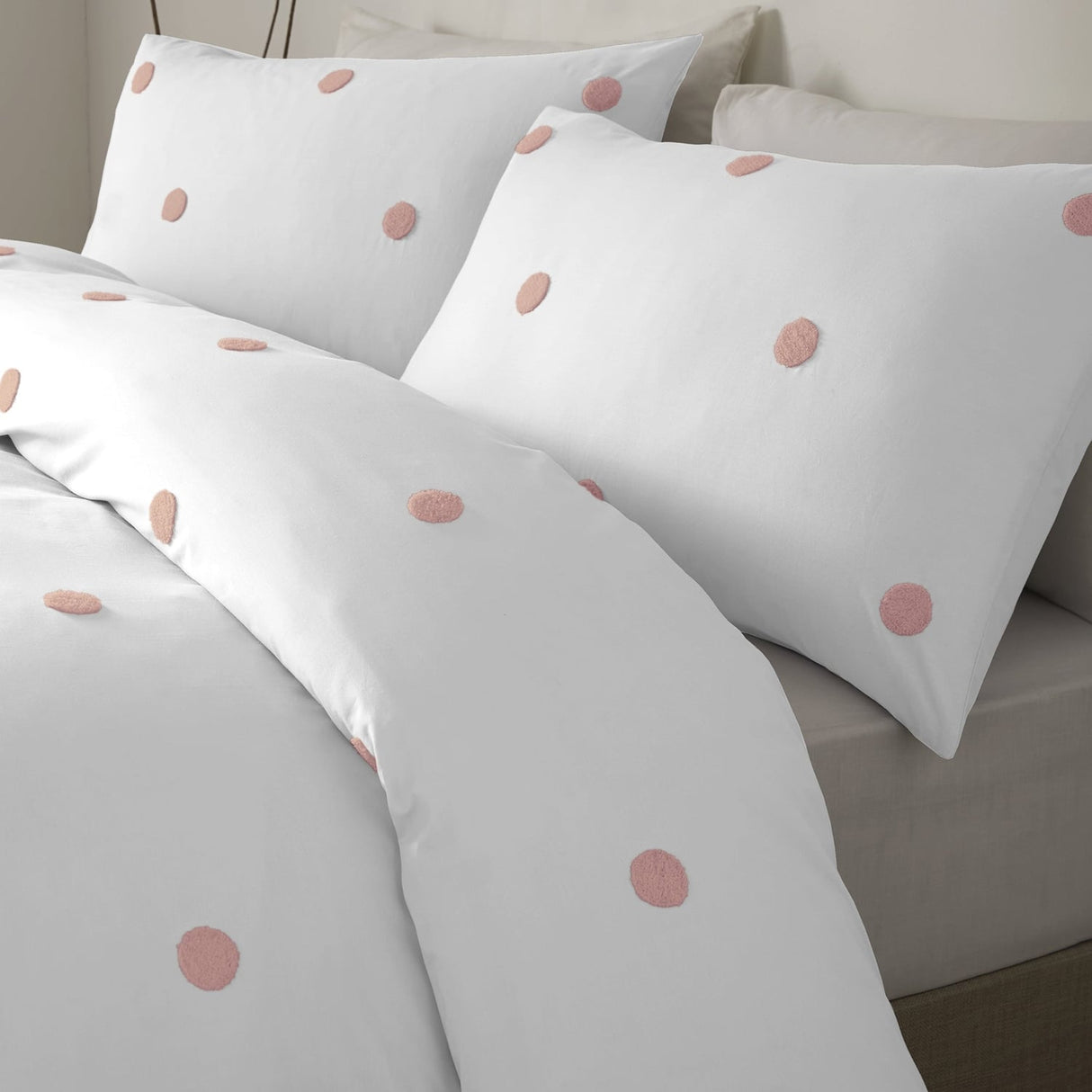 Dot Garden Cotton Duvet Cover Set - White + Pink - Dot Garden Duvet Cover Set In White With Pink Dots 3