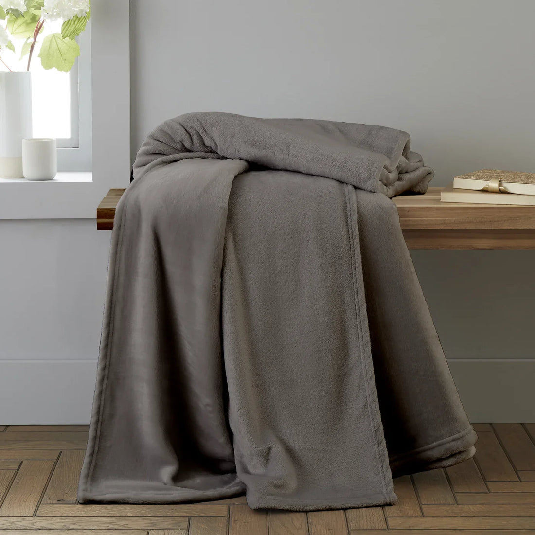 Catherine Lansfield Raschel Velvet Touch Throw – Charcoal Grey – 130cm x 170cm