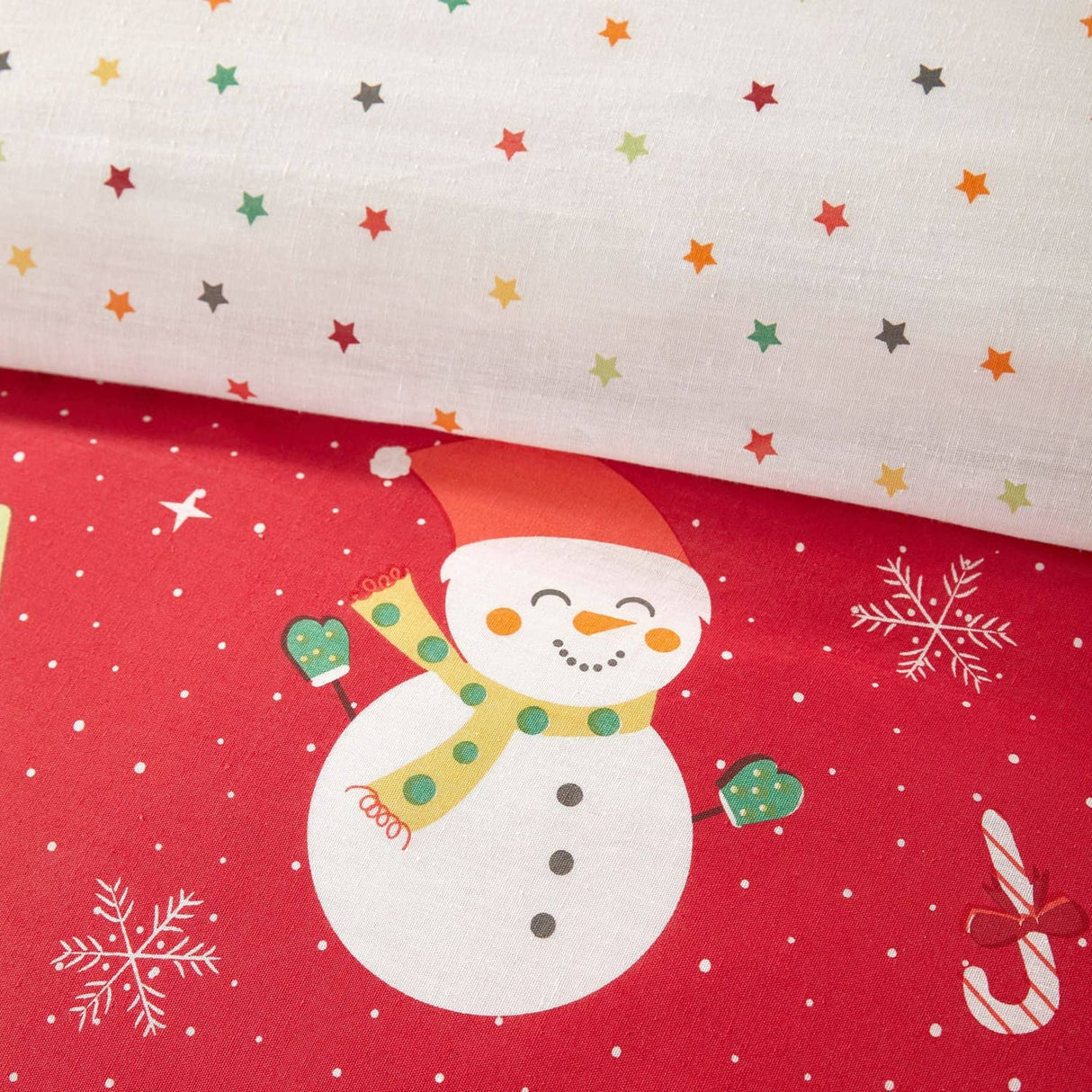 Elf & Santa Christmas Polycotton Duvet Cover Set - Red - Elf & Santa Christmas Duvet Cover Set In Multicolour 2