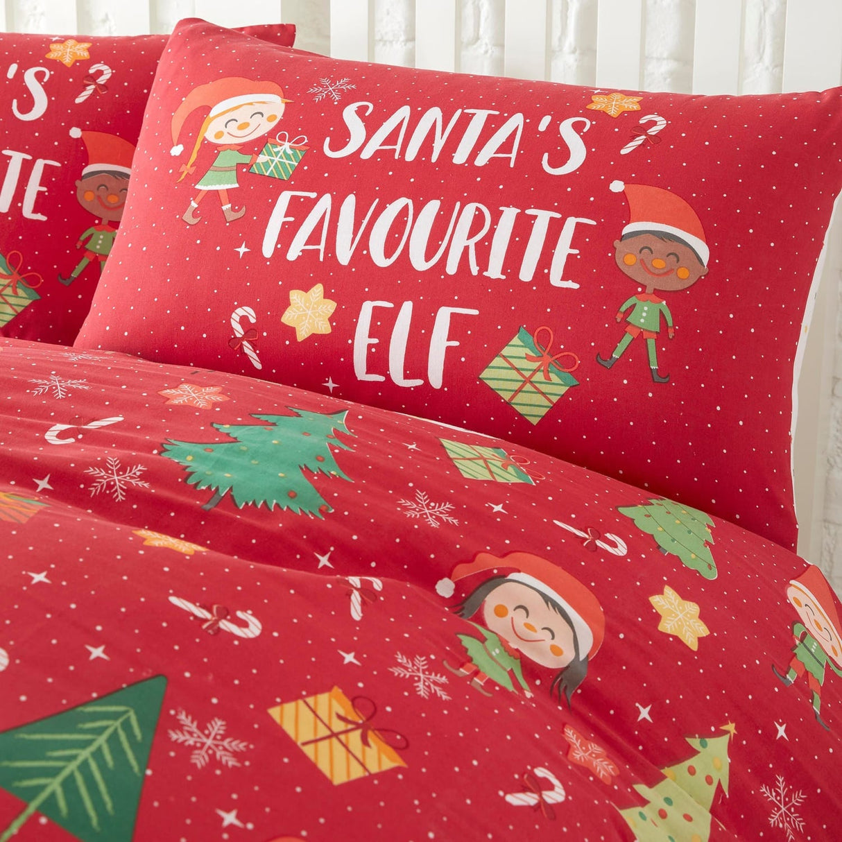 Elf & Santa Christmas Polycotton Duvet Cover Set - Red - Elf & Santa Christmas Duvet Cover Set In Multicolour 5
