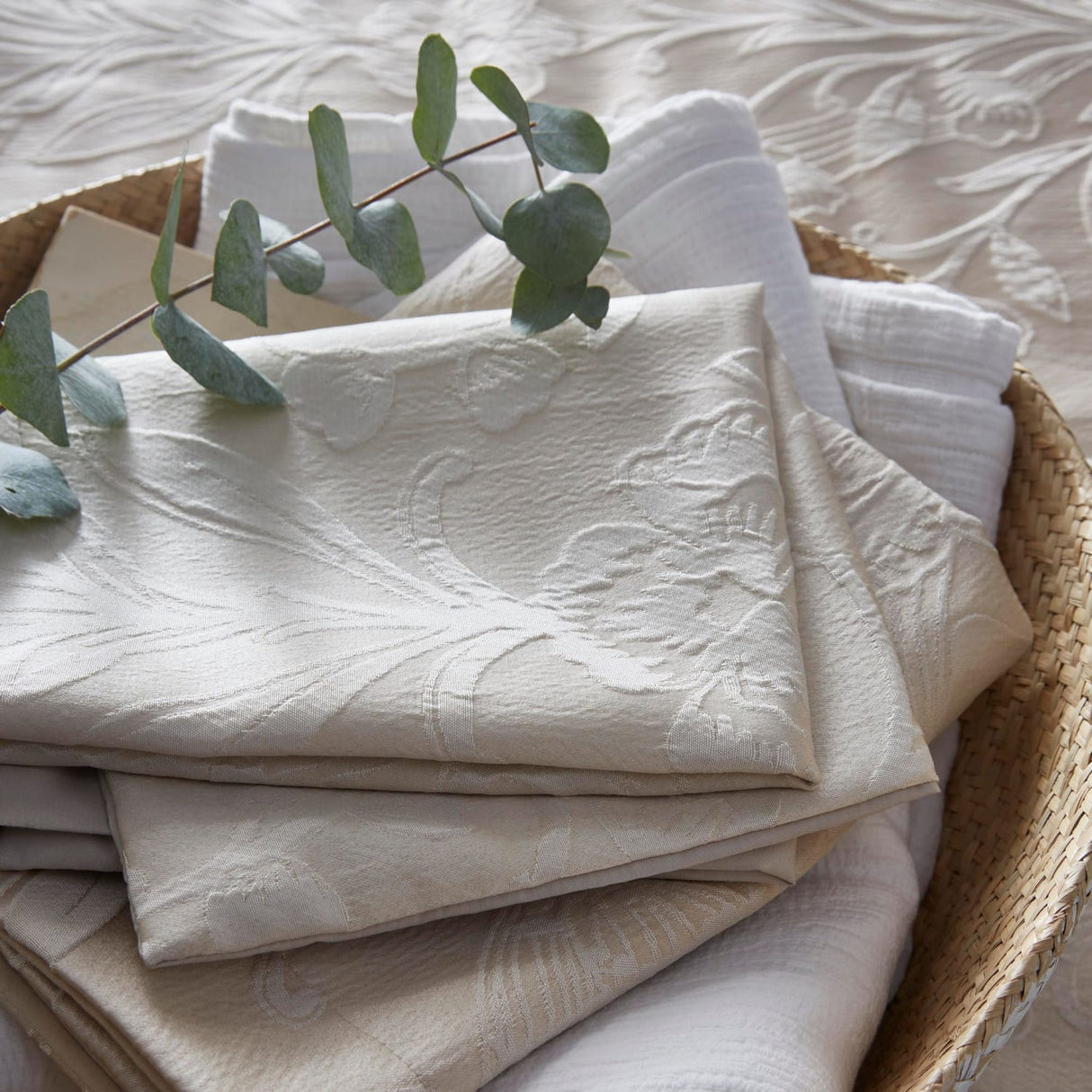 Elysia Floral Bird Print Champagne Duvet Cover Set - Elysia Duvet Cover Set In Champagne 4