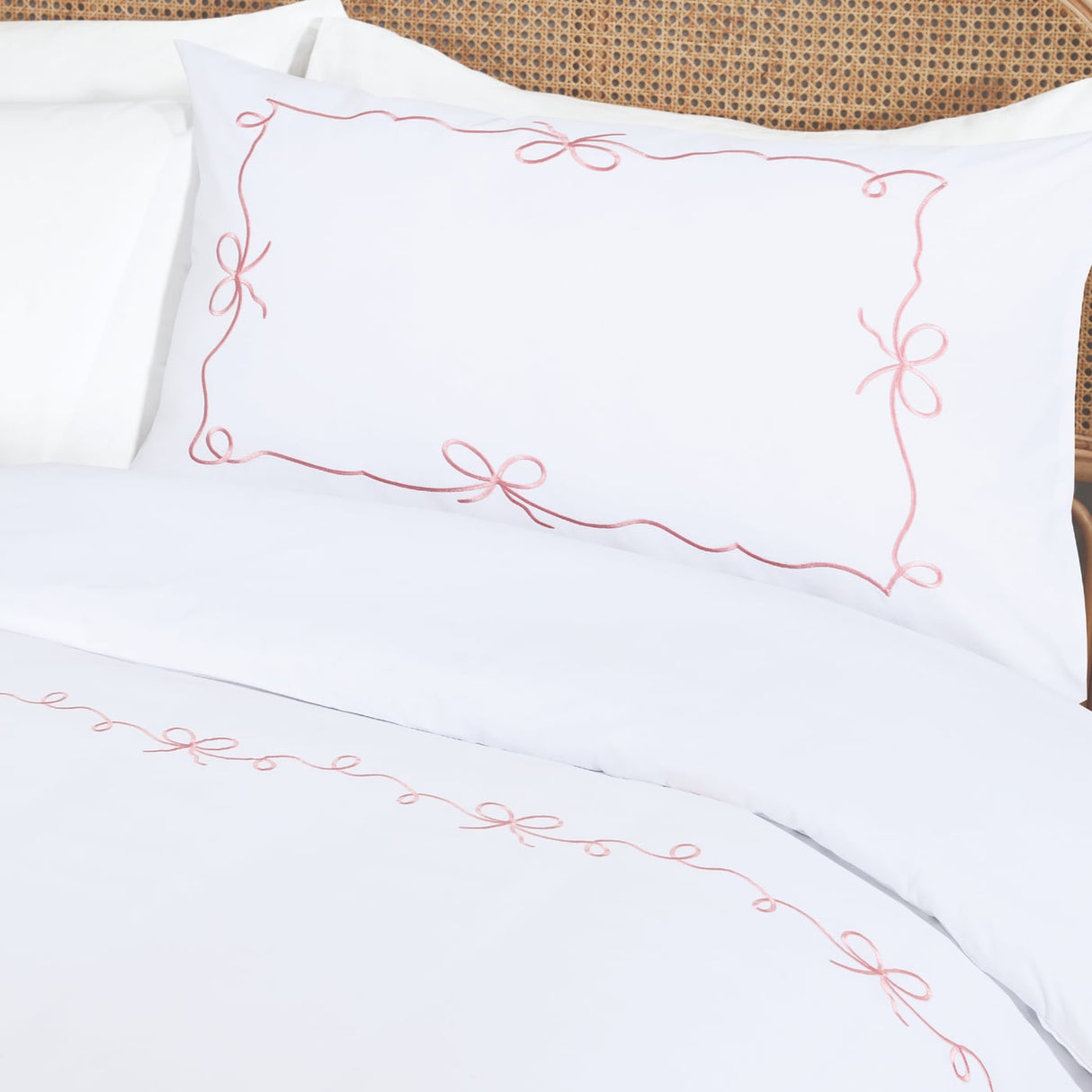 Embroidered Bows Duvet Cover Set 6