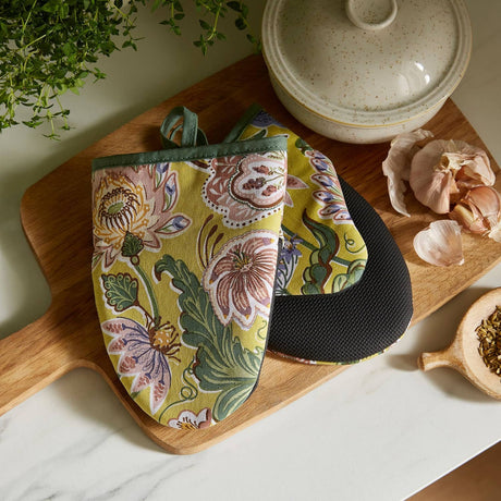 Ulster Weavers Emmeline Floral Microwave Mitts Pair - Emmeline Microwave Mitts Pair In Green 2