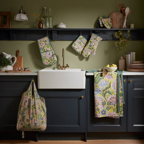 Ulster Weavers Emmeline Floral Microwave Mitts Pair - Emmeline Microwave Mitts Pair In Green 4