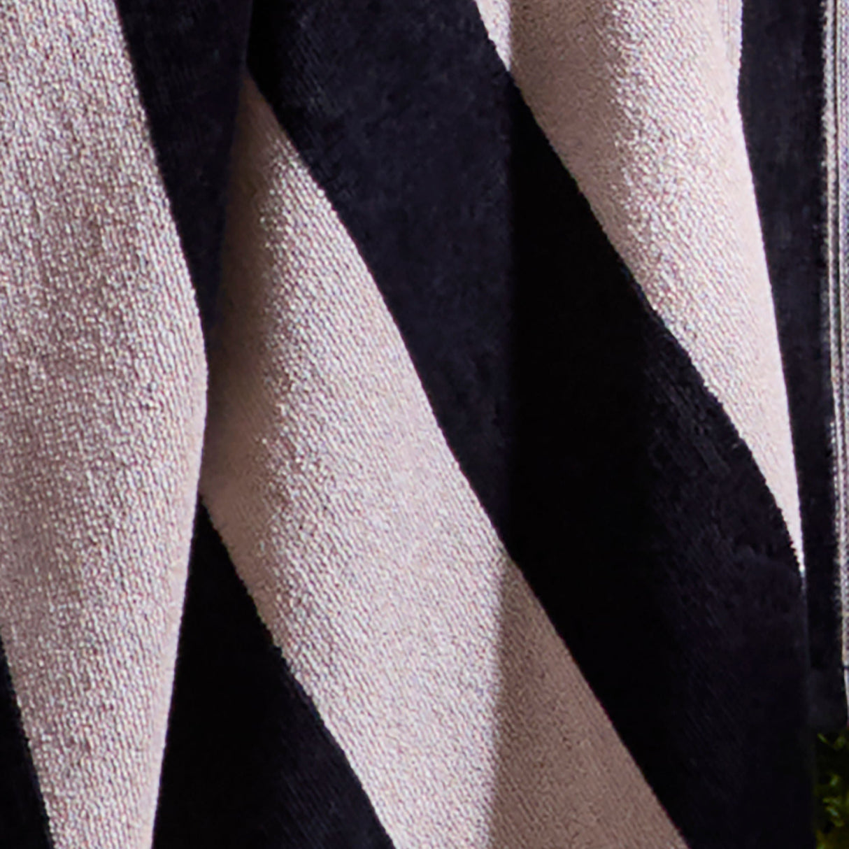 Festivo Stripe Black Bathroom Towels product image 4