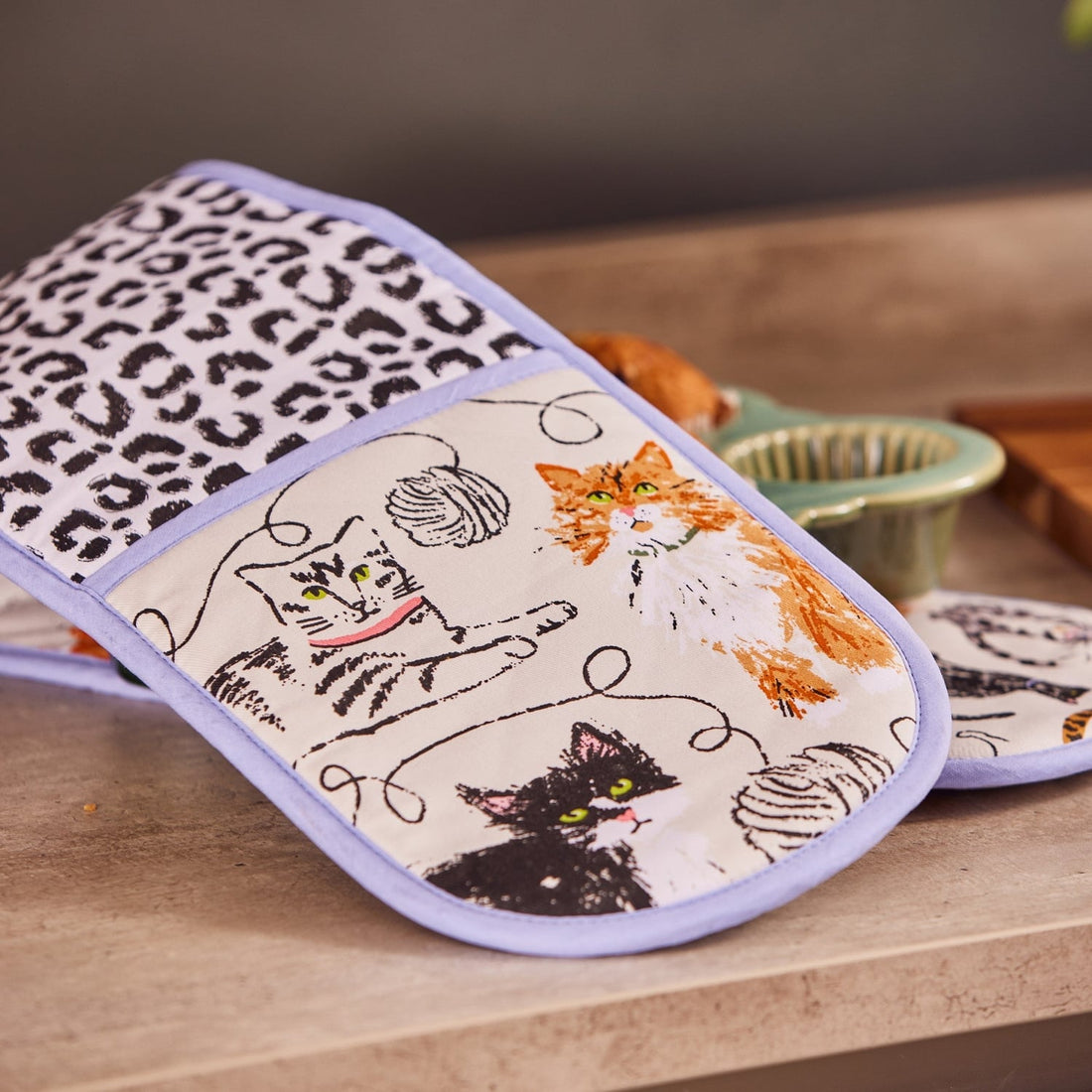 Ulster Weavers Feline Friends Cat Print Double Oven Glove