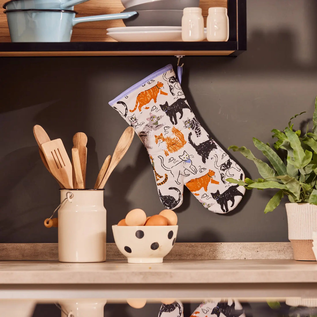 Ulster Weavers Feline Friends Cat Print Gauntlet Oven Glove
