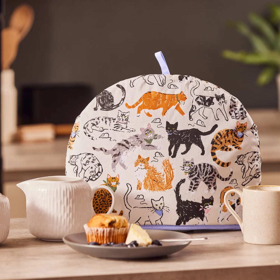 Ulster Weavers Feline Friends Cat Print Tea Cosy