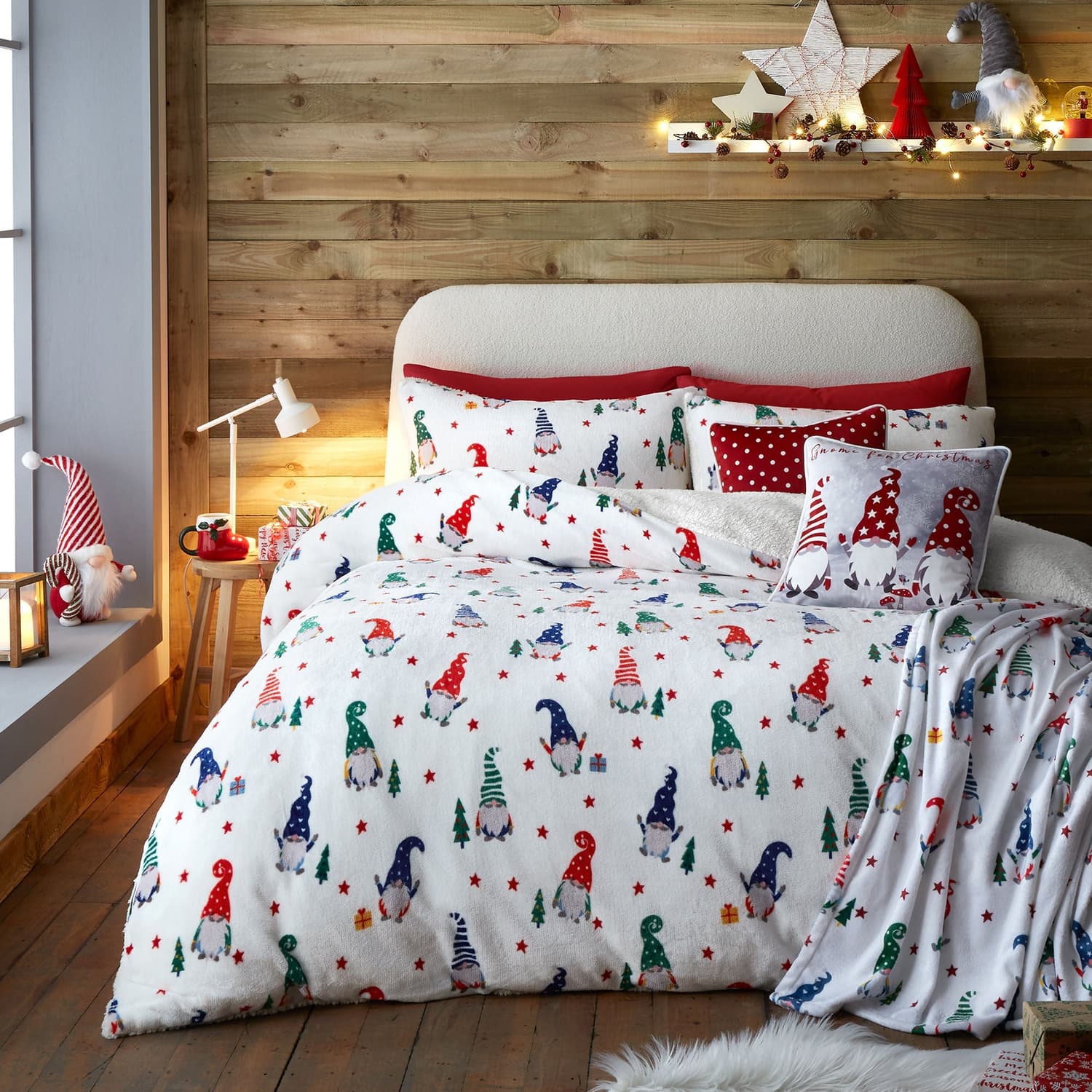 Festive Gonks Microfibre Christmas Duvet Cover Set - Festive Gonks Christmas Duvet Cover Set In Red 3