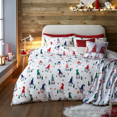 Festive Gonks Soft Fleece Christmas Throw - Festive Gonks Christmas Throw In Red 120 X 150Cm 3